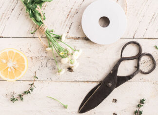 How to Make a Button Bracelet